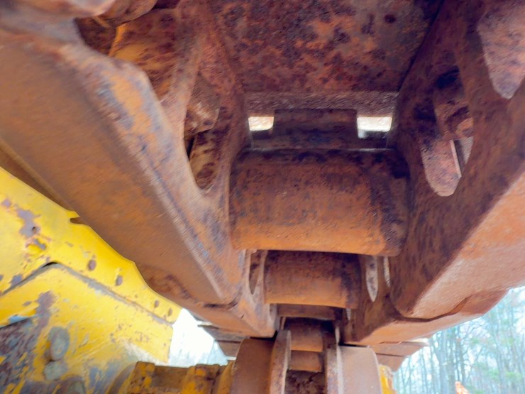 caterpillar-d6-image-25