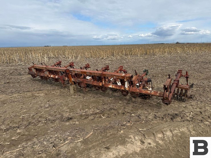lilliston-rolling-cultivator-image-1