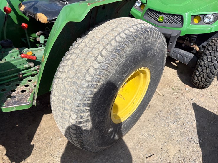 john-deere-750-image-11