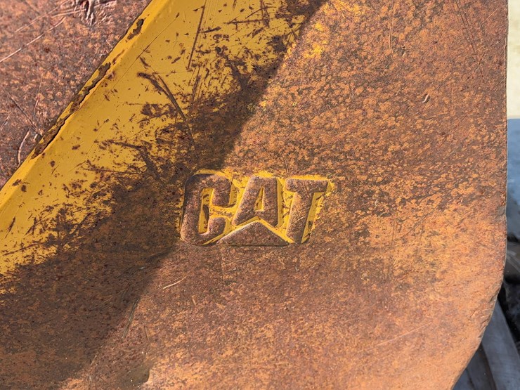 caterpillar-30-image-5