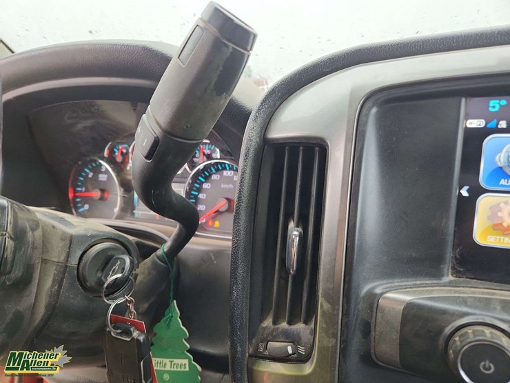 2019-chevrolet-silverado-2500hd-image-17