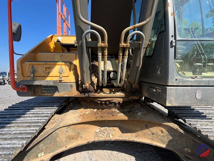 2017-volvo-ec300el-image-34