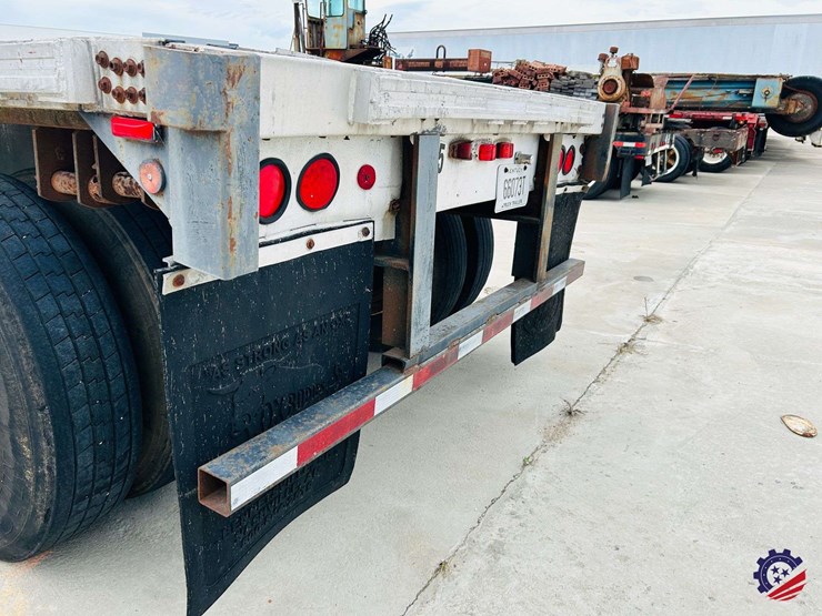 utility-flatbed-image-18