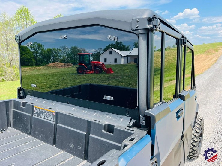 2026-can-am-defender-limited-hd11-triple-image-42