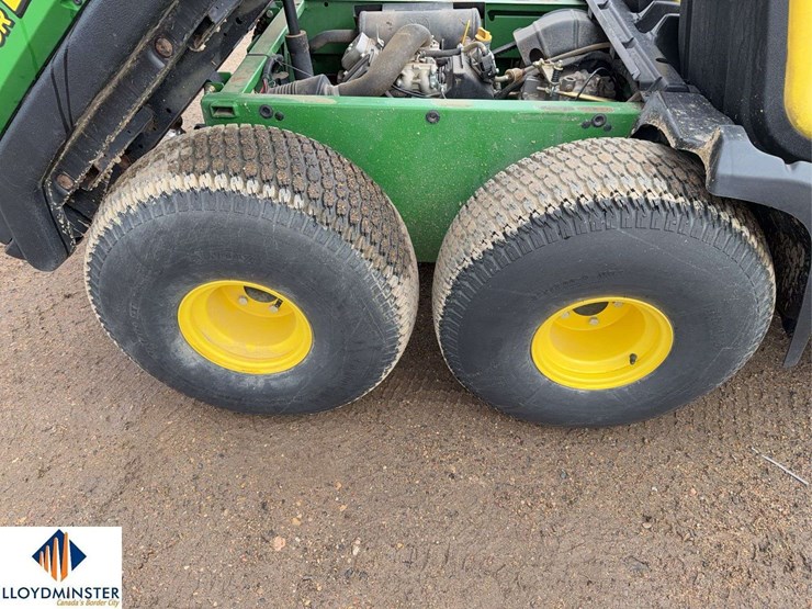 2012-john-deere-gator-th-image-17