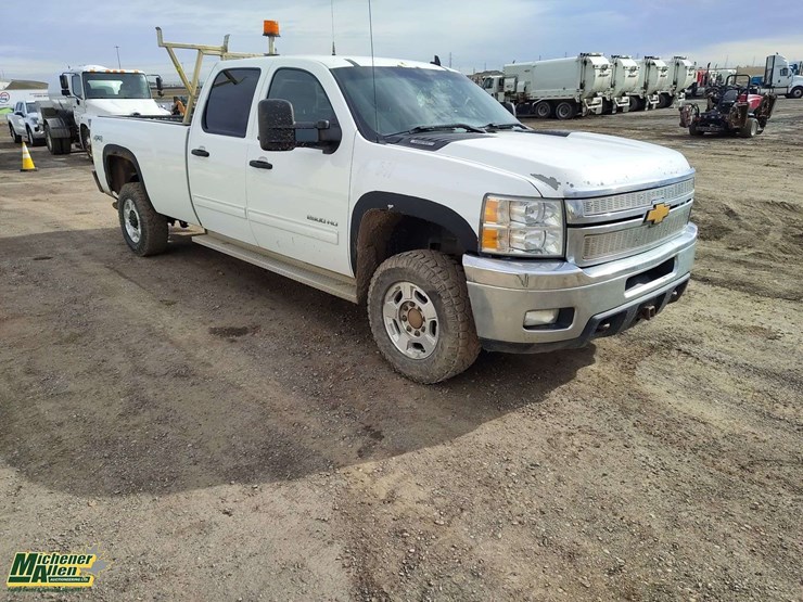 2012-chevrolet-silverado-2500hd-image-7