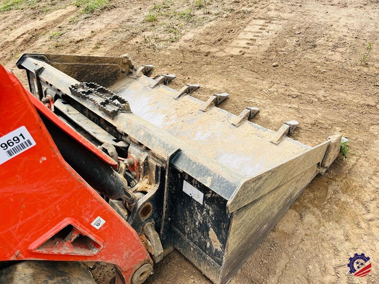 2022-kubota-svl75-2-image-27