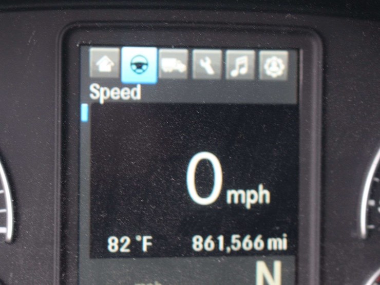 2018-freightliner-cascadia-126-image-57