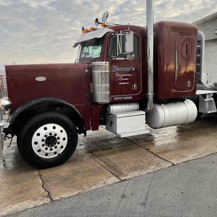 2000 PETERBILT 379