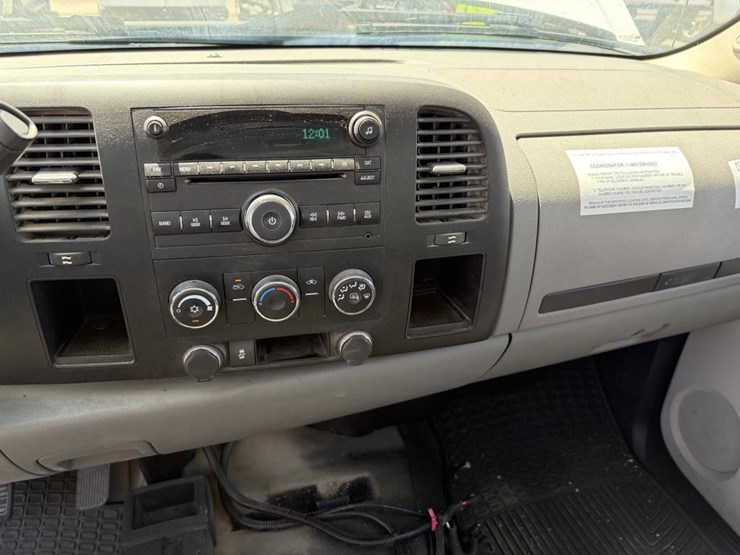 2012-gmc-sierra-2500-image-16