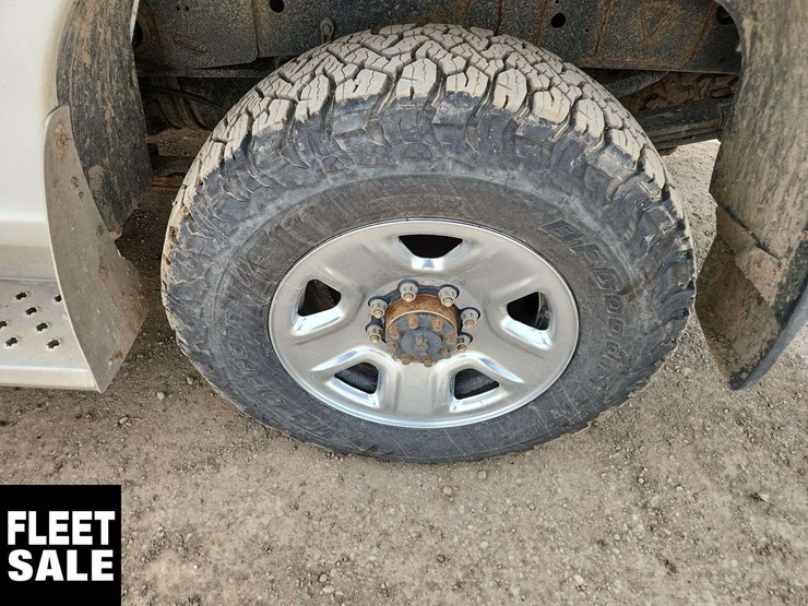 2015-ram-3500-slt-image-10