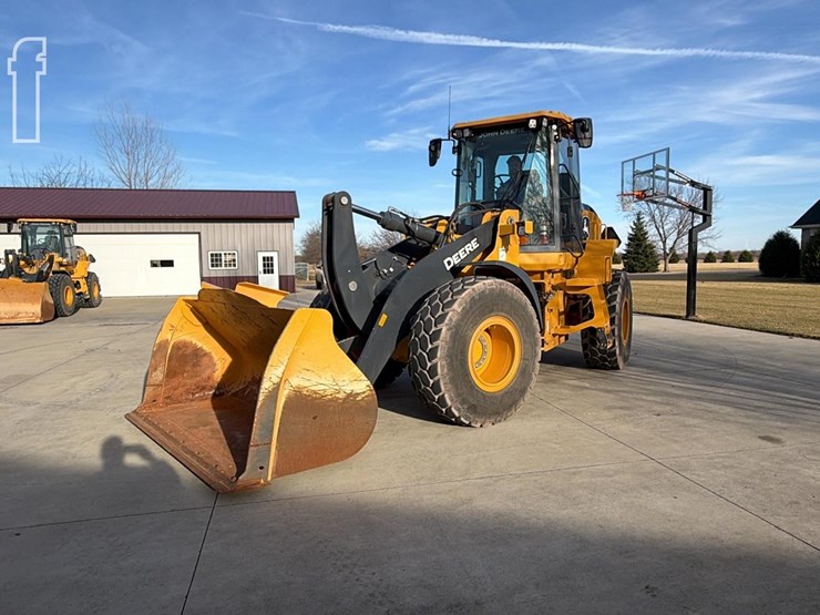 2024-deere-624-p-tier-image-2