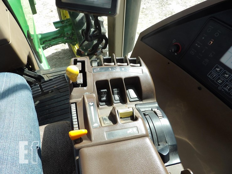john-deere-8120-image-31