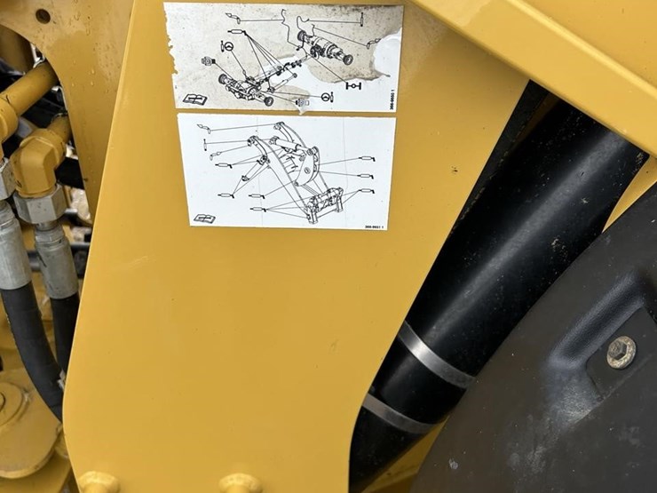 2016-caterpillar-930m-image-41