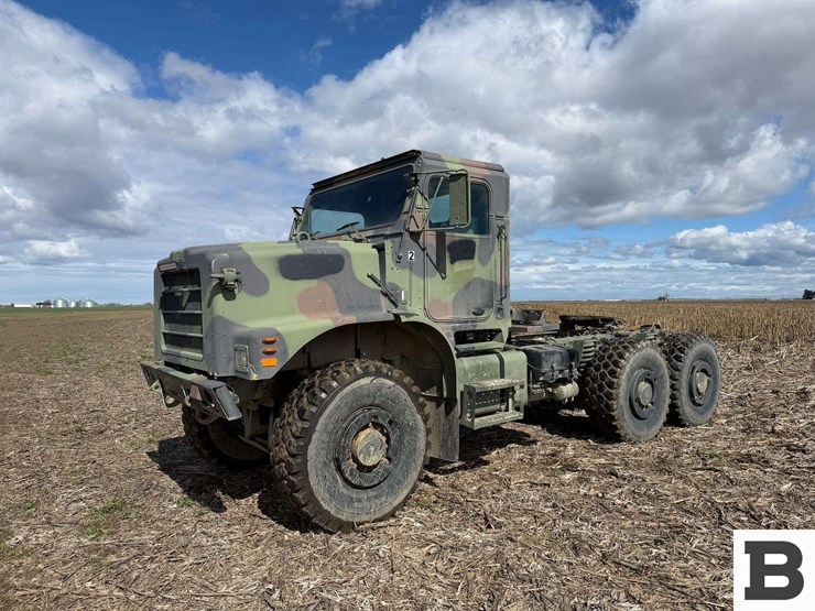 2003-oshkosh-mk23-image-1