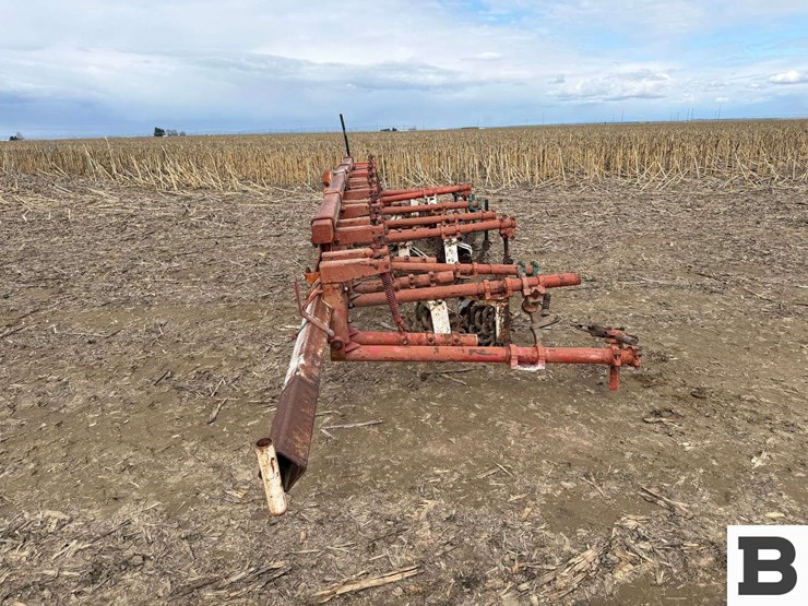 lilliston-rolling-cultivator-image-2