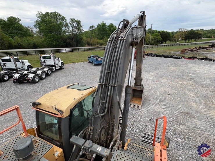 2017-volvo-ec300el-image-67