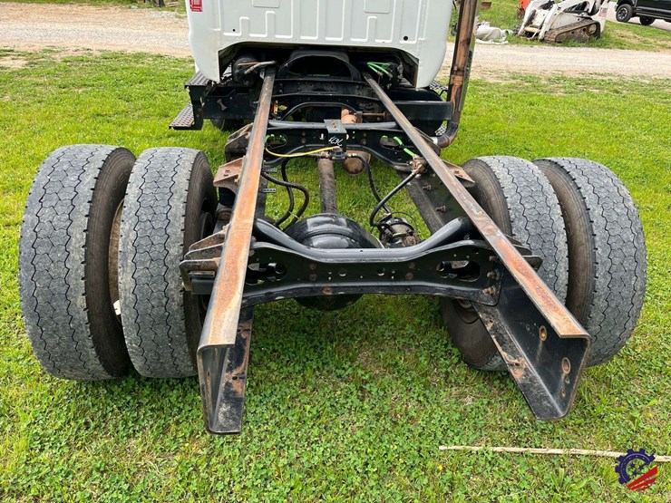 2006-ford-f750-image-13