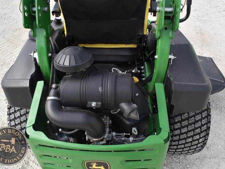 2024-john-deere-z930m-image-12