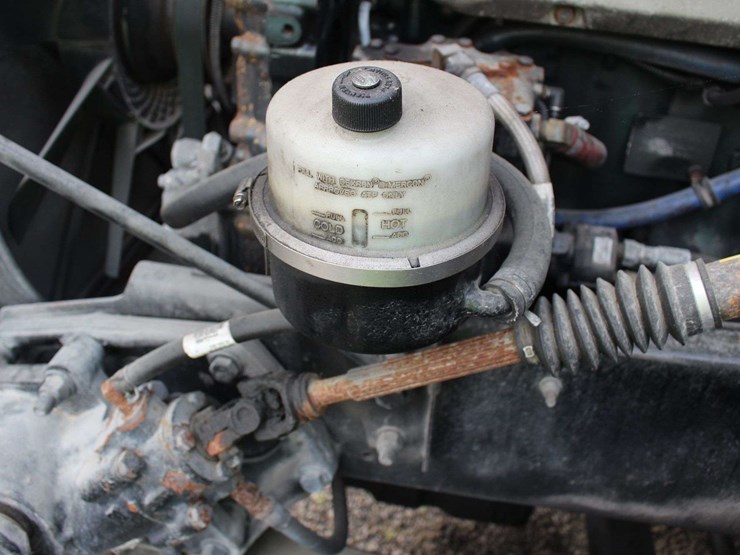 2019-peterbilt-579-image-38