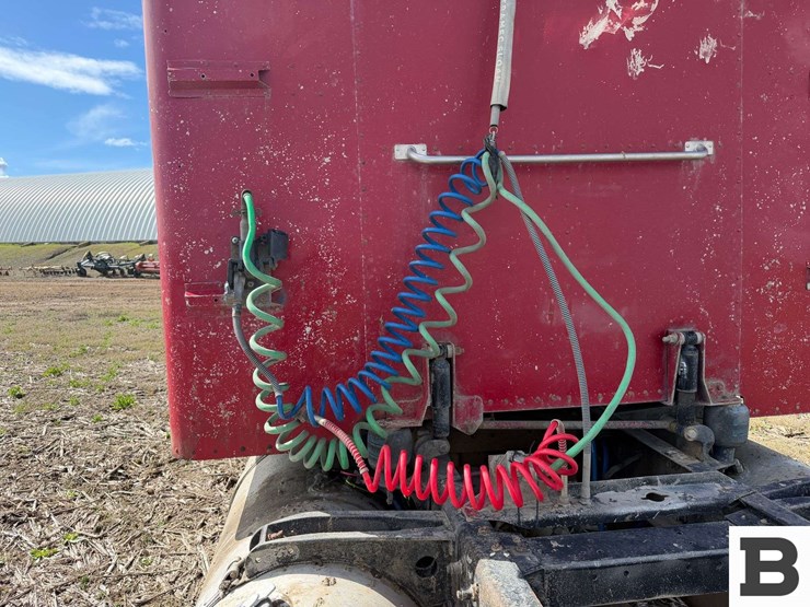 1995-peterbilt-378-image-18