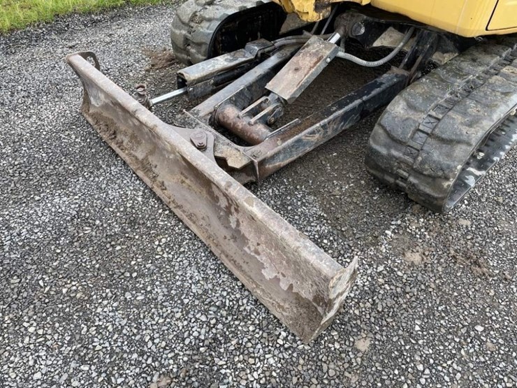 2011-caterpillar-305d-cr-image-12