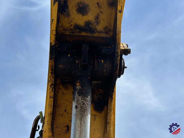 2009-komatsu-pc88mr-8-image-54