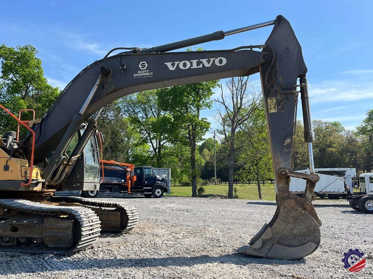2017-volvo-ec300el-image-24