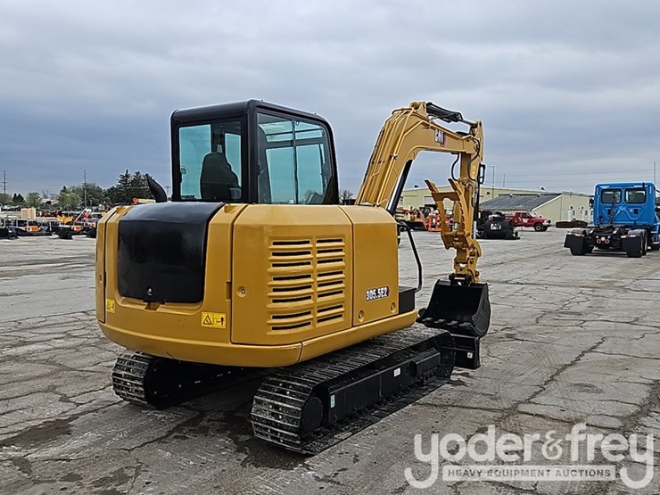 2018-caterpillar-305.5-image-3