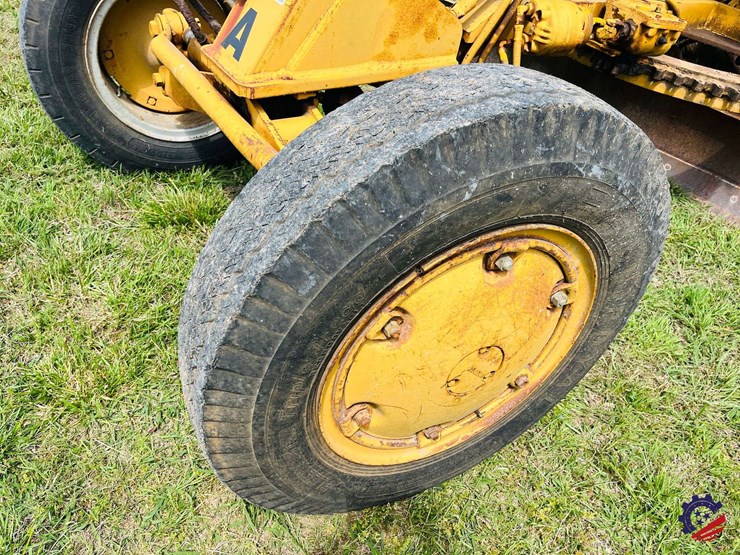 1965-allis-chalmers-d-image-13
