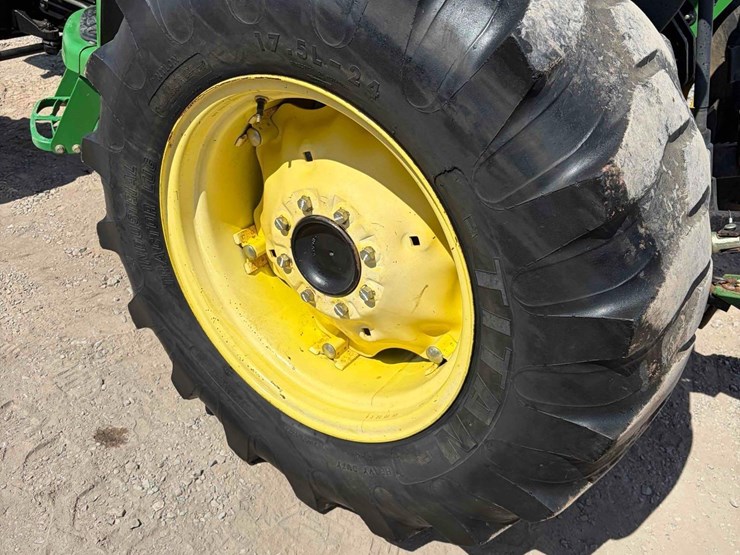 john-deere-4720-image-5