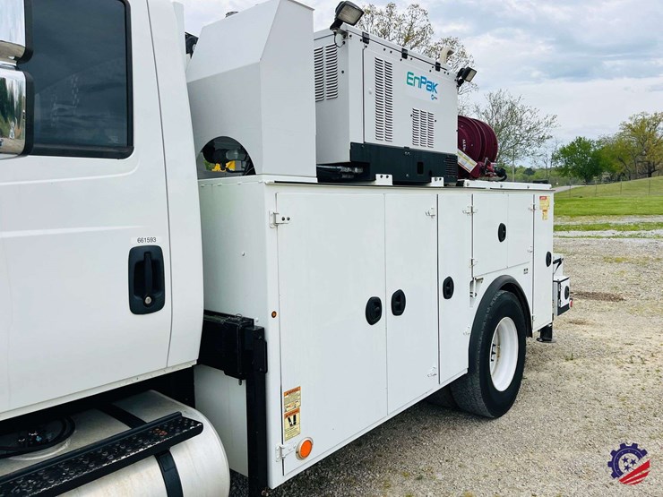 2015-international-durastar-4300-image-11