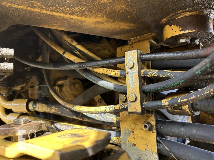 2000-caterpillar-938g-image-19