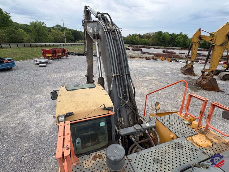 2017-volvo-ec300el-image-66