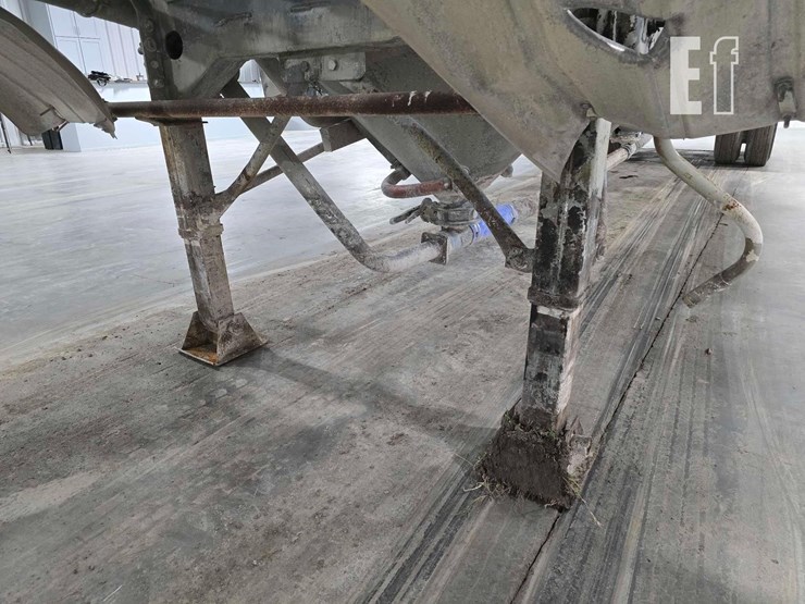 1974-1974-38-foot-tank-trailer-6238-image-16