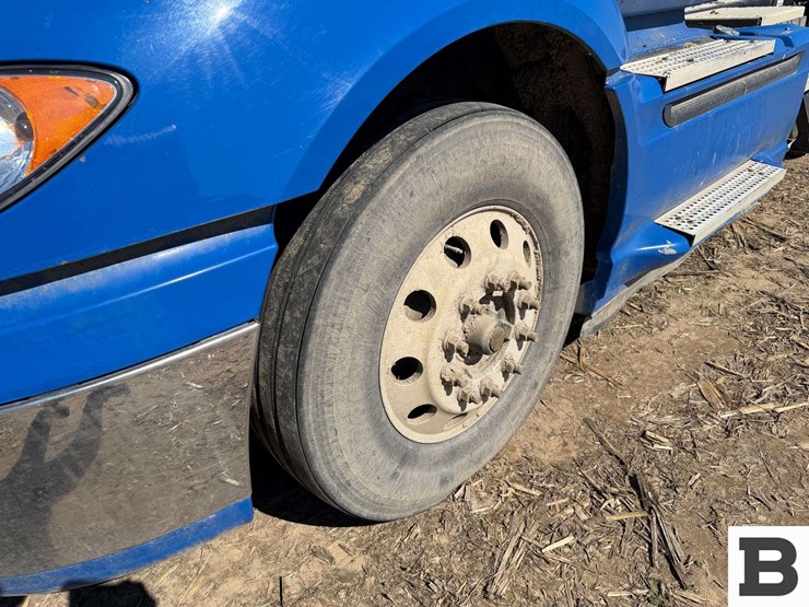 2013-international-prostar-image-10