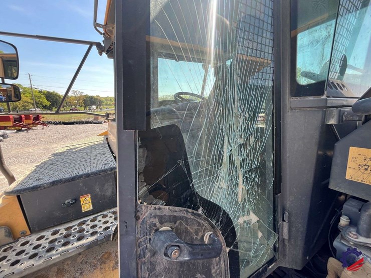 2012-volvo-a40f-image-79