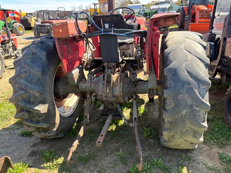 massey-ferguson-165-image-7
