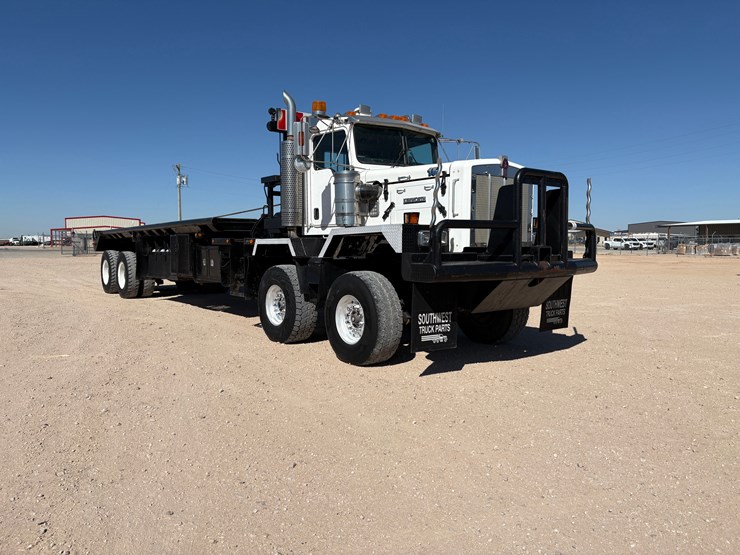 2005-kenworth-c500b-image-3