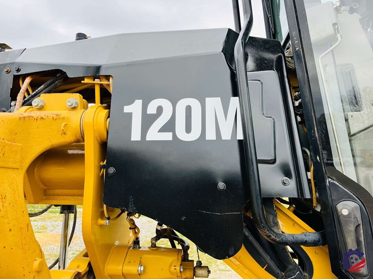 2010-caterpillar-120m-image-42