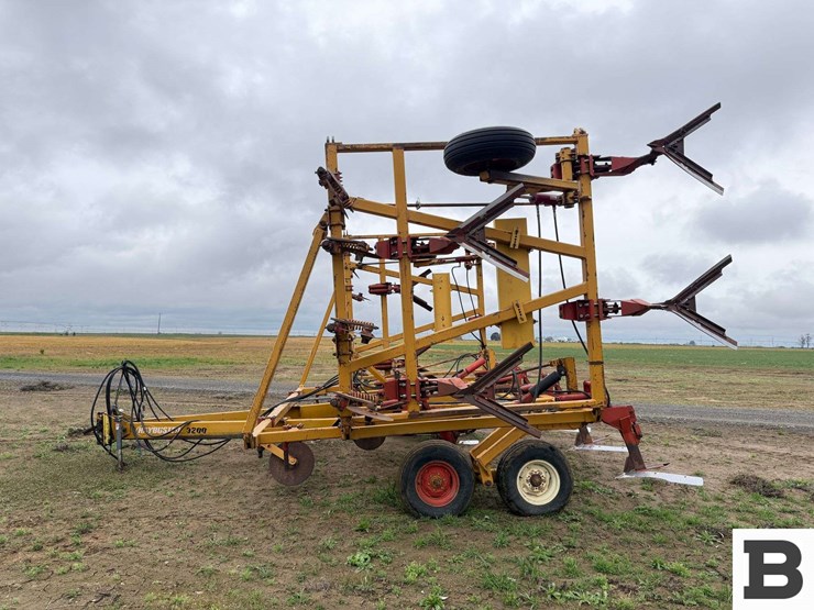 haybuster-3200-image-2