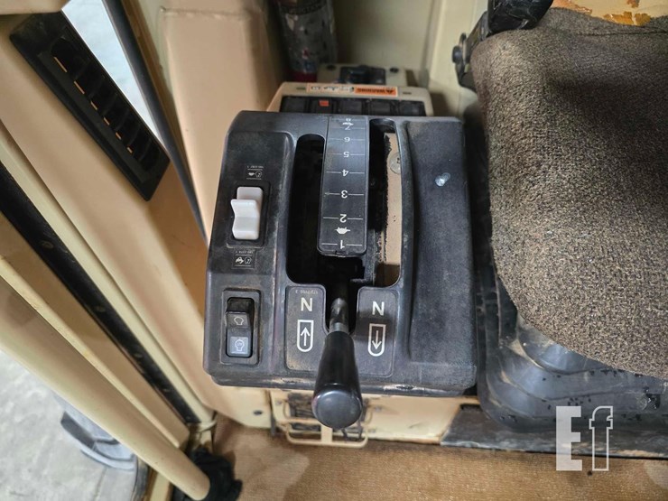 2007-caterpillar-140h-image-21