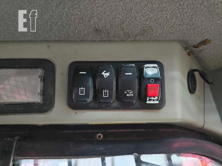 2022-caterpillar-262d3-image-20