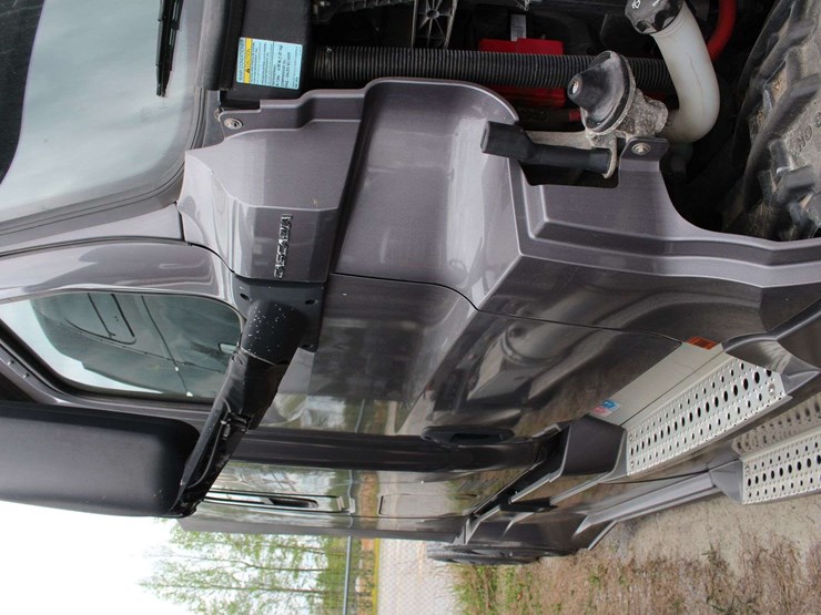 2020-freightliner-cascadia-126-image-19