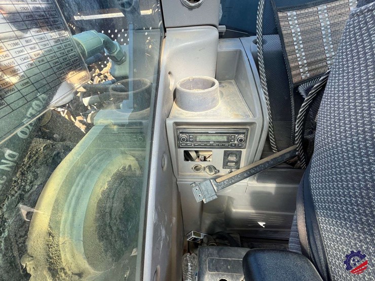 2017-volvo-ec300el-image-84