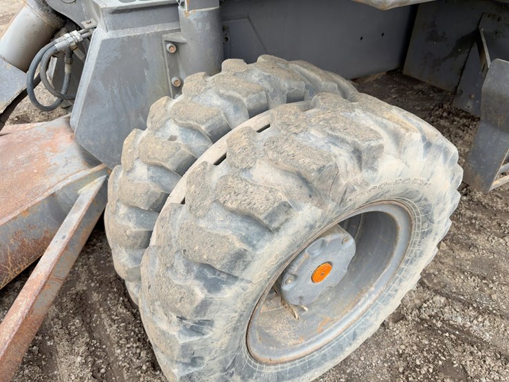 1994-akerman-ew200-image-22