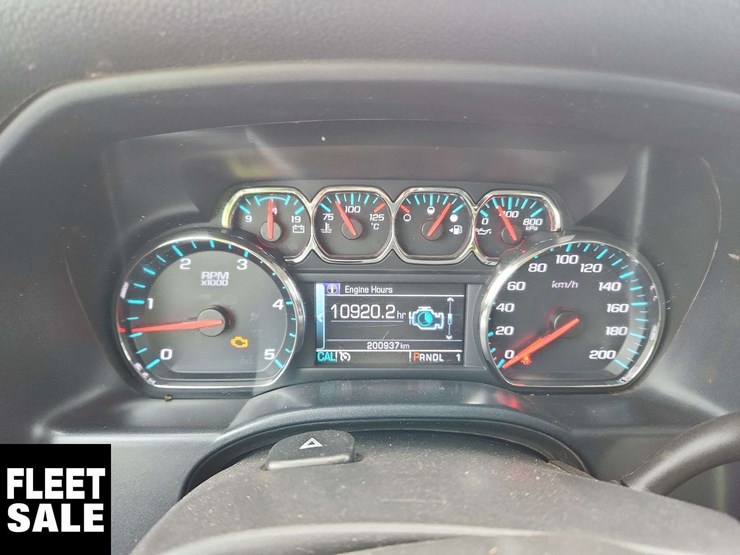 2018-chevrolet-silverado-3500hd-image-19