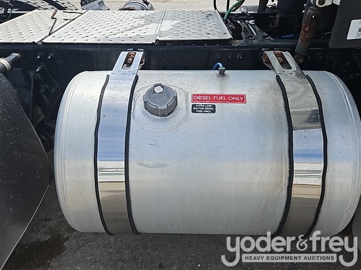 2019-freightliner-cascadia-125-image-22