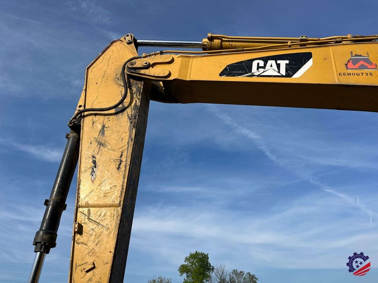 2010-caterpillar-345dl-image-23