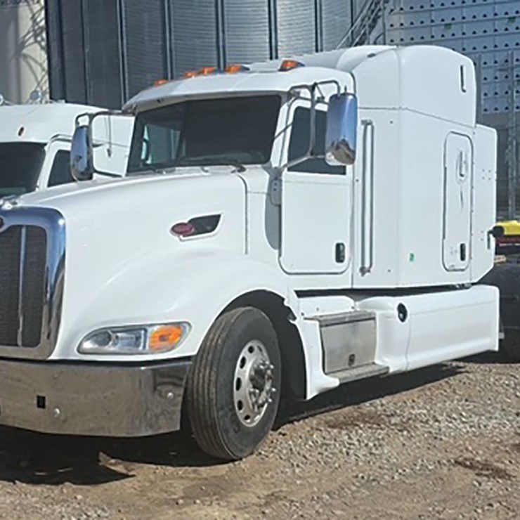 2013 PETERBILT 386